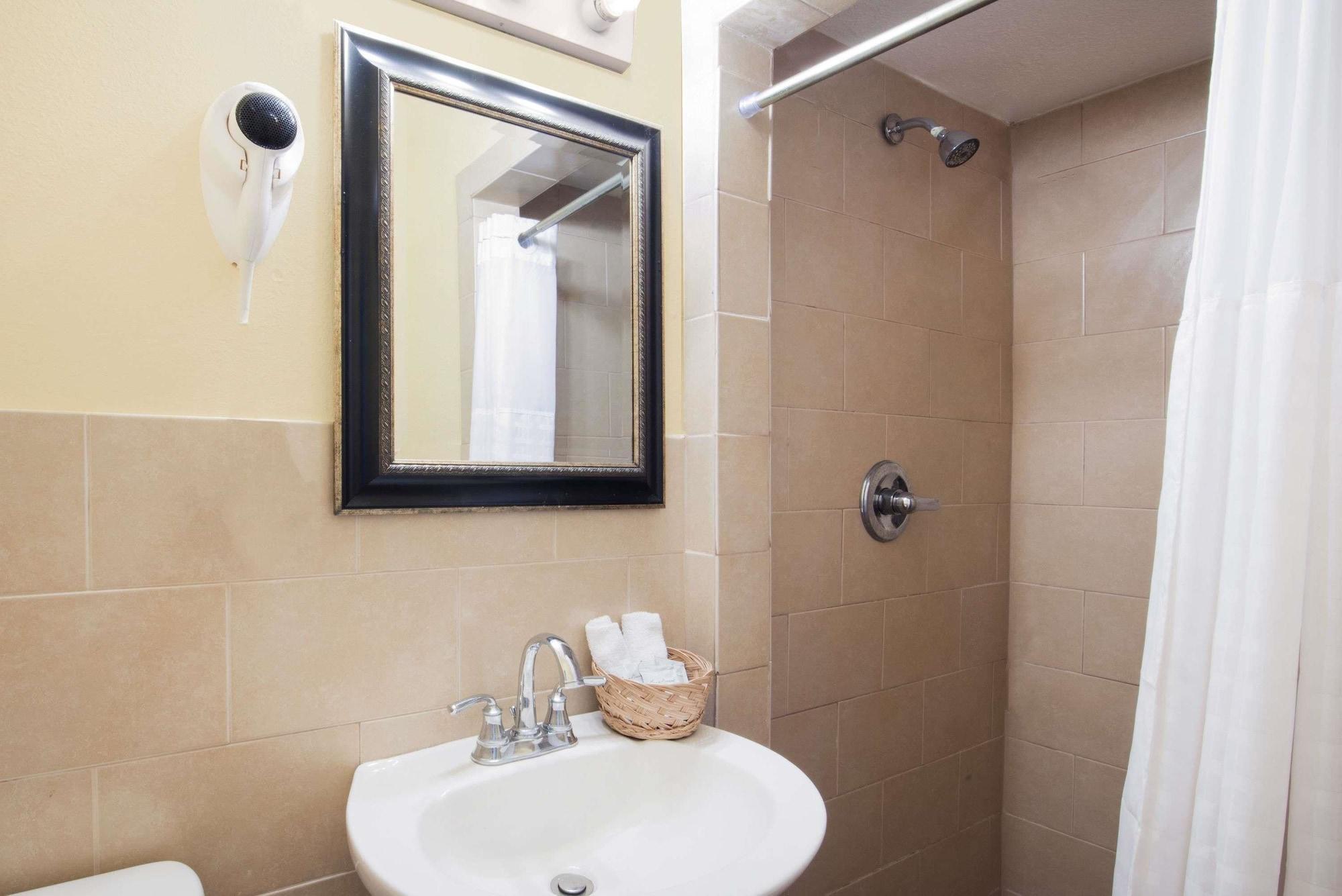 Executive Inn & Kitchenette Suites-イーグル・パス エクステリア 写真