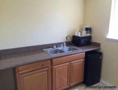 Executive Inn & Kitchenette Suites-イーグル・パス エクステリア 写真