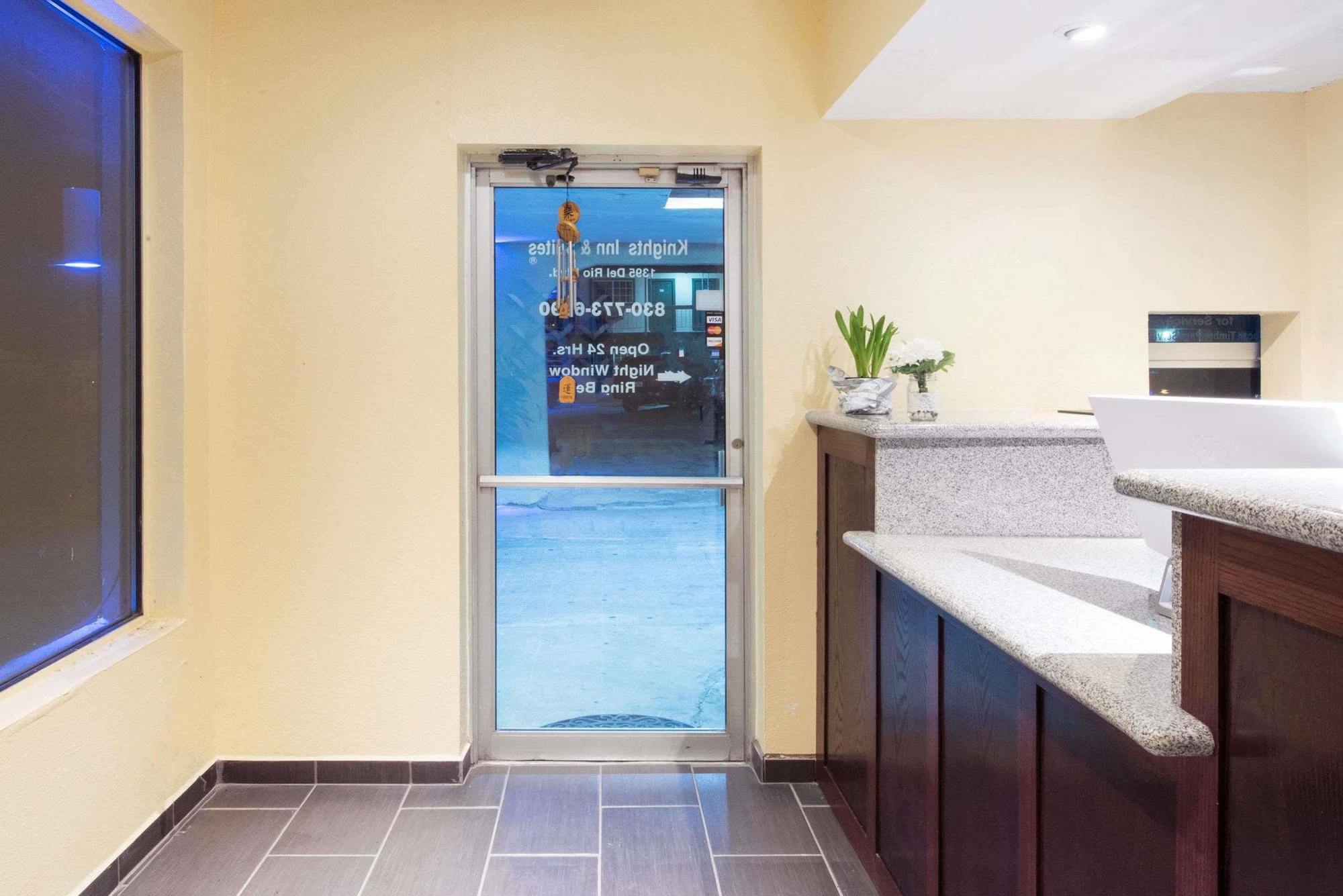Executive Inn & Kitchenette Suites-イーグル・パス エクステリア 写真