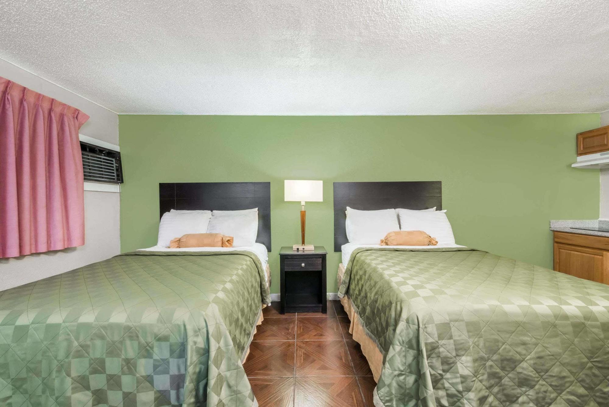 Executive Inn & Kitchenette Suites-イーグル・パス エクステリア 写真