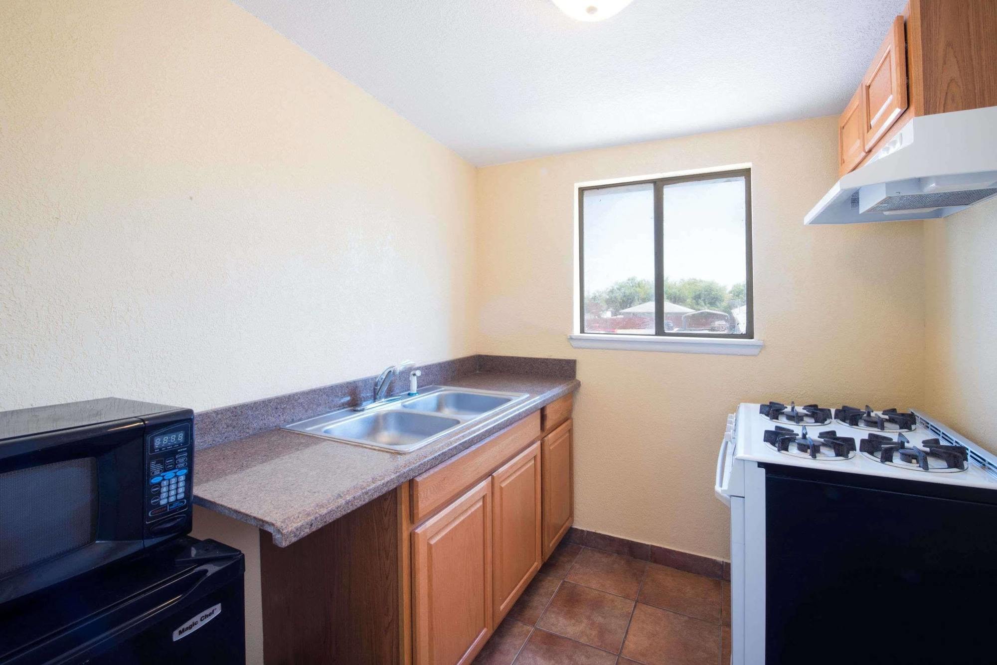 Executive Inn & Kitchenette Suites-イーグル・パス エクステリア 写真