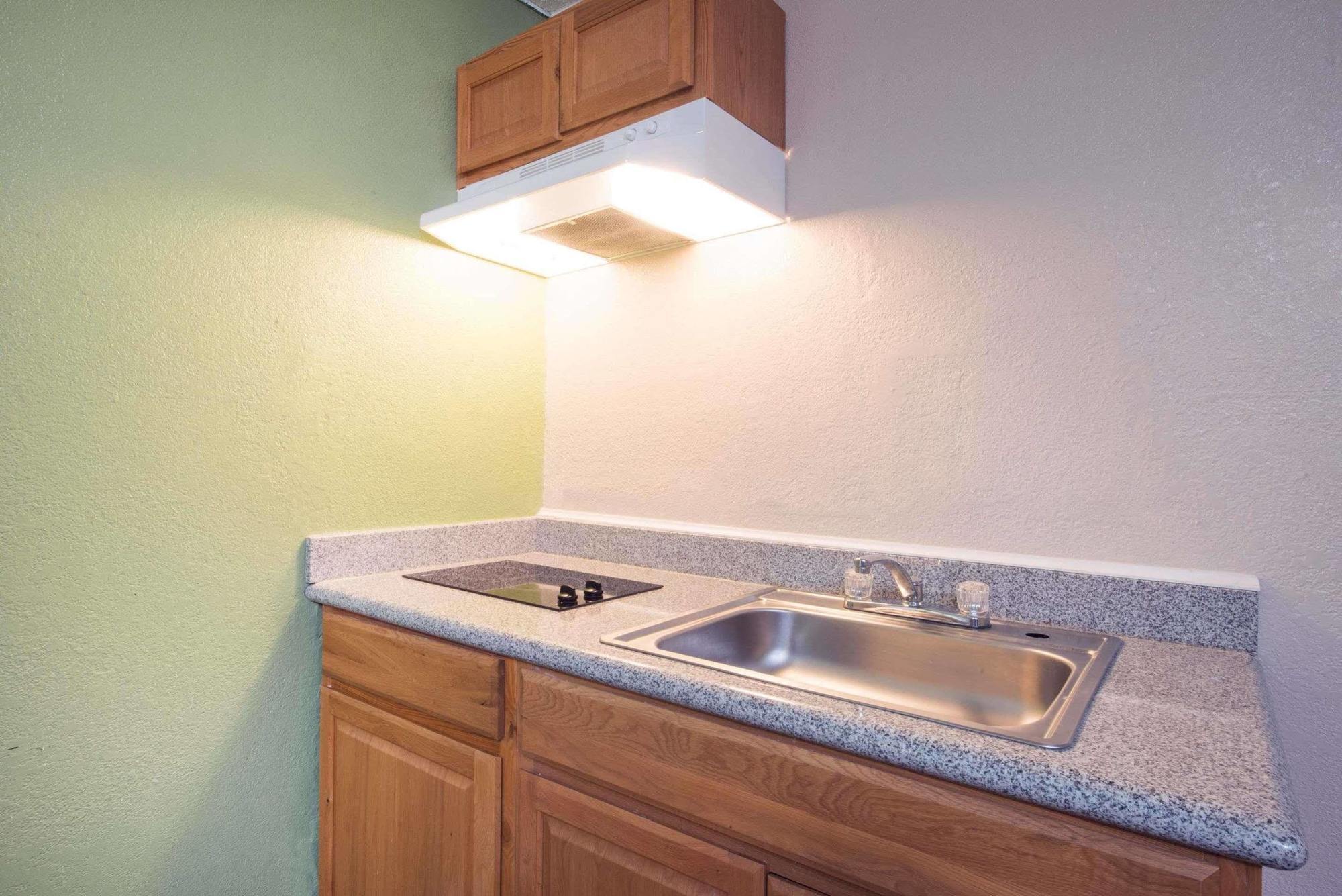 Executive Inn & Kitchenette Suites-イーグル・パス エクステリア 写真